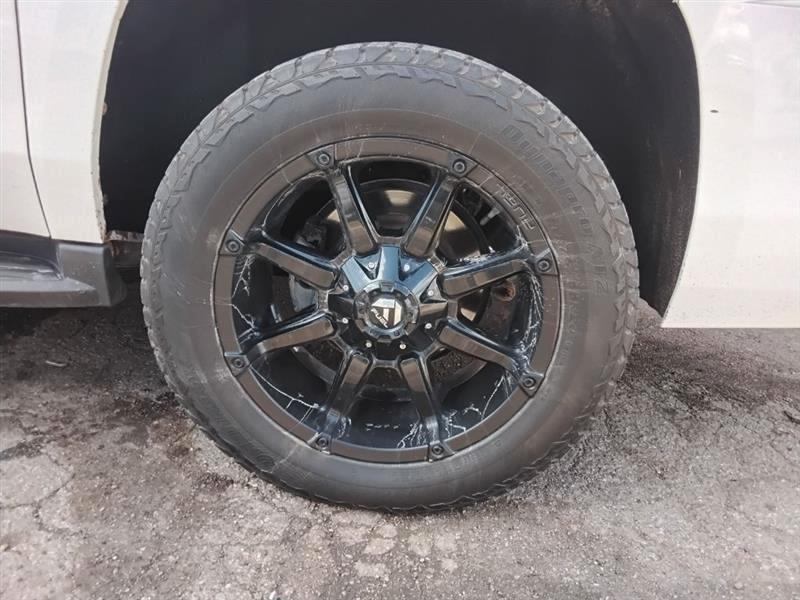 Chevrolet Suburban LT 4WD 2016