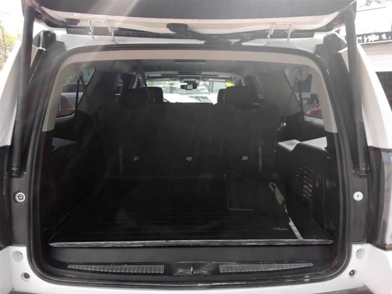 Chevrolet Suburban LT 4WD 2016