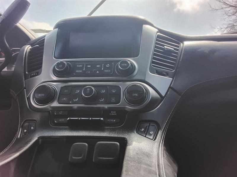 Chevrolet Suburban LT 4WD 2016