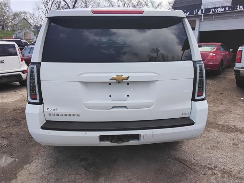 Chevrolet Suburban LT 4WD 2016
