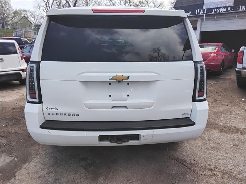 Chevrolet Suburban LT 4WD 2016