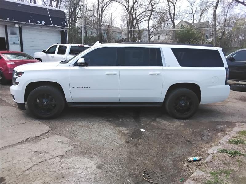 Chevrolet Suburban LT 4WD 2016