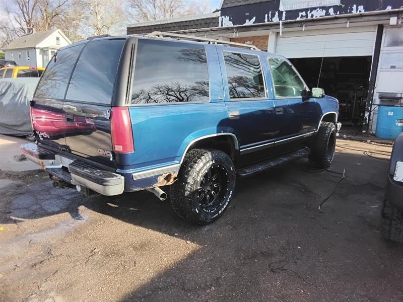 GMC Yukon SLE 4WD 1999