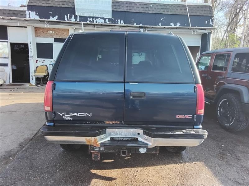GMC Yukon SLE 4WD 1999