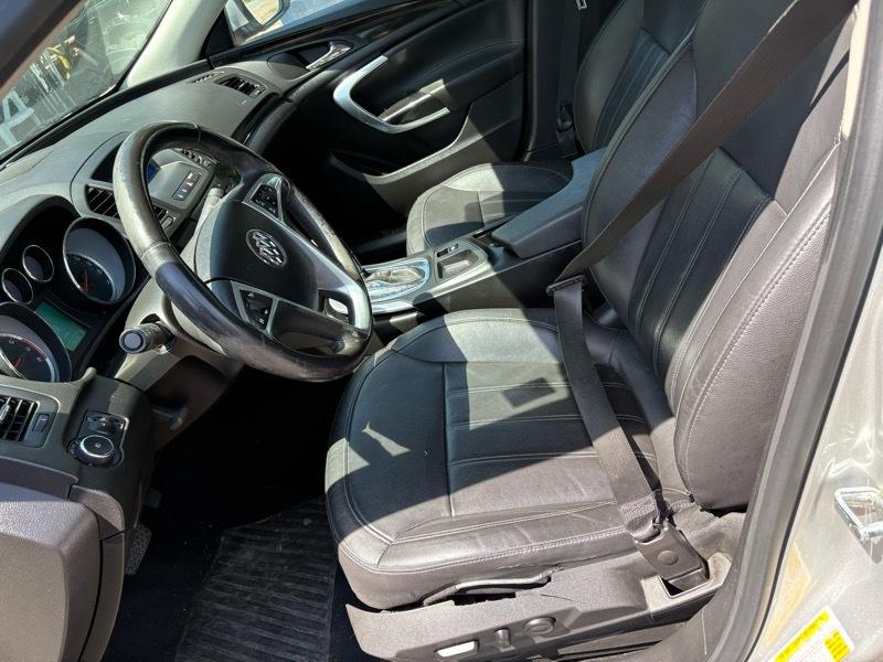 Buick Regal  2011