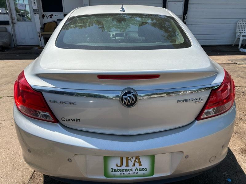 Buick Regal  2011