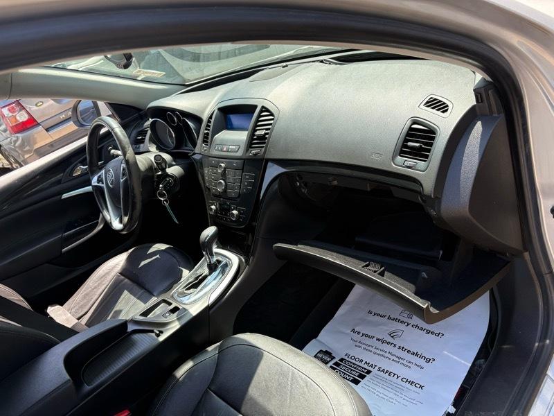 Buick Regal  2011
