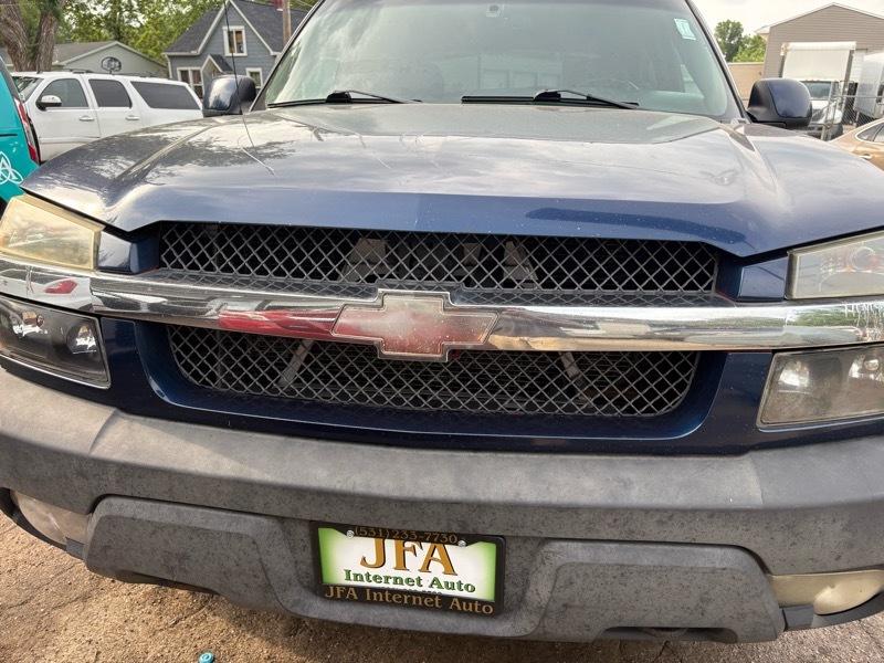Chevrolet Avalanche  2002