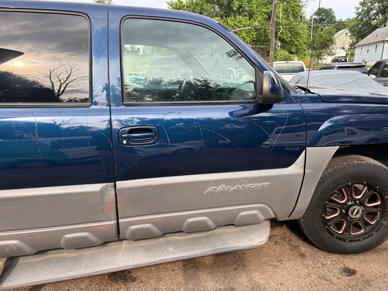 Chevrolet Avalanche  2002