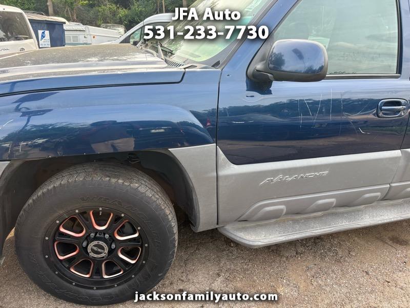 Chevrolet Avalanche  2002