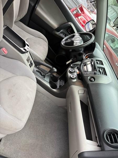 Toyota RAV4  2011
