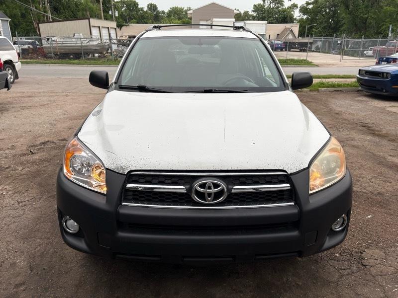 Toyota RAV4  2011