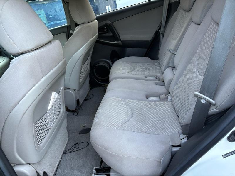 Toyota RAV4  2011