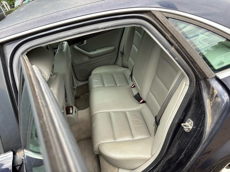 Audi A4 Sedan  2003
