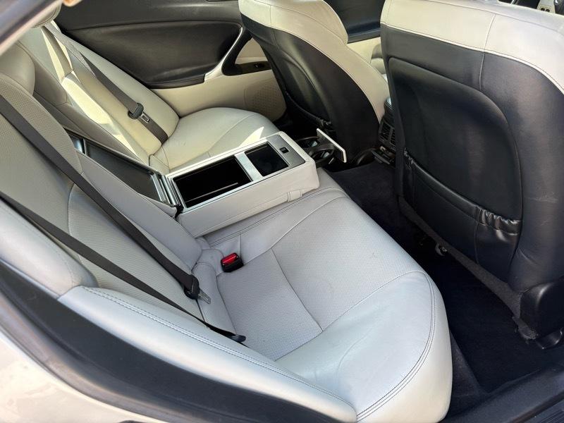 Lexus IS 250  2009