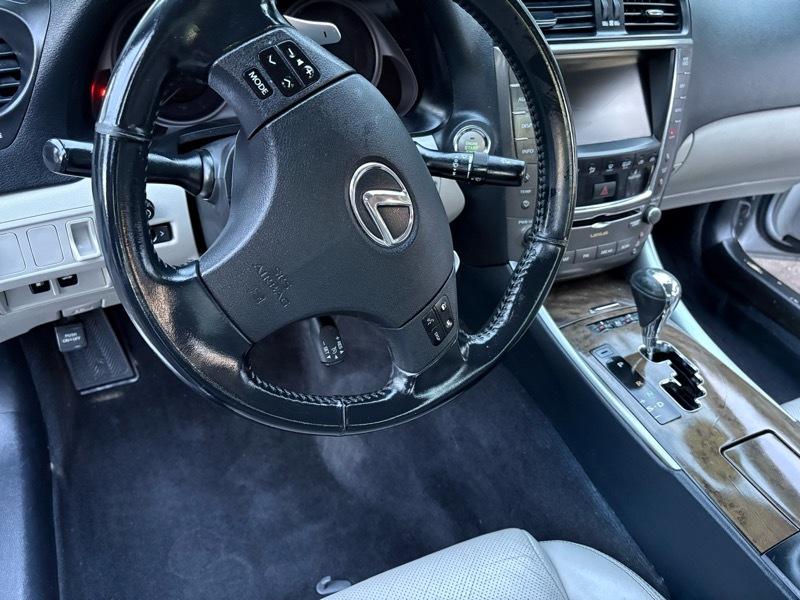 Lexus IS 250  2009