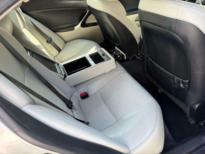 Lexus IS 250  2009