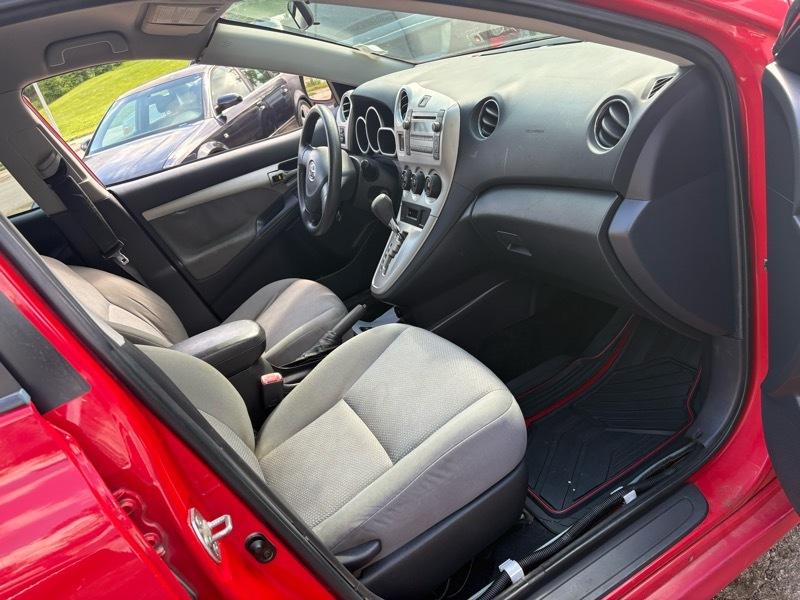 Toyota Matrix Base 4-Speed AT 2009