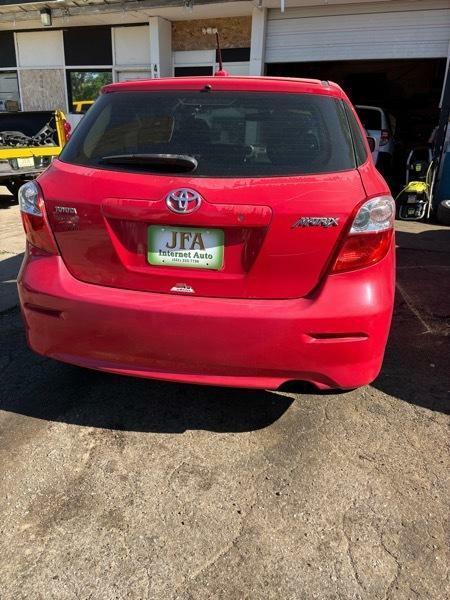 Toyota Matrix Base 4-Speed AT 2009