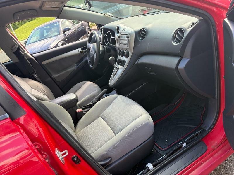 Toyota Matrix Base 4-Speed AT 2009
