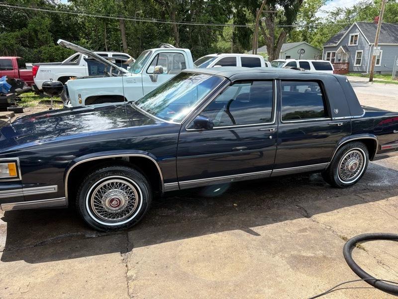 Cadillac DeVille Sedan 1988