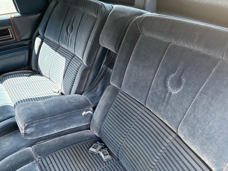 Cadillac DeVille Sedan 1988