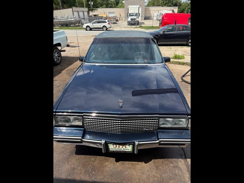Cadillac DeVille Sedan 1988