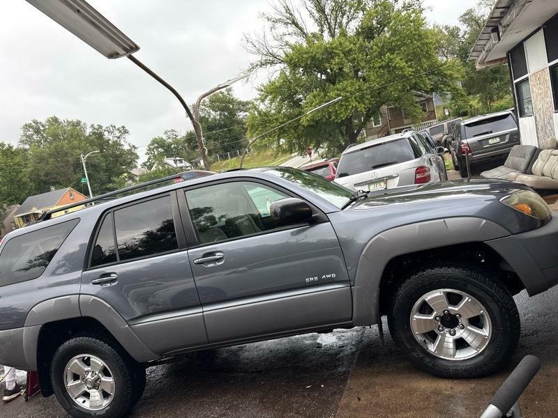 Toyota 4Runner SR5 4WD 2003
