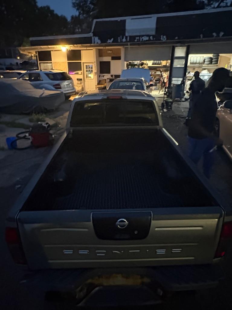Nissan Frontier King Cab 2WD 2003