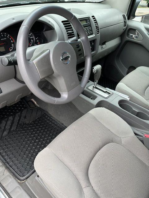 Nissan Frontier LE Crew Cab 4WD 2006