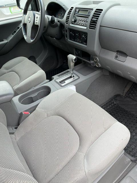 Nissan Frontier LE Crew Cab 4WD 2006