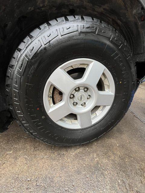 Nissan Frontier LE Crew Cab 4WD 2006