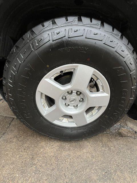Nissan Frontier LE Crew Cab 4WD 2006
