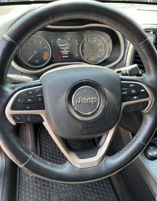 Jeep Cherokee Latitude 4WD 2015