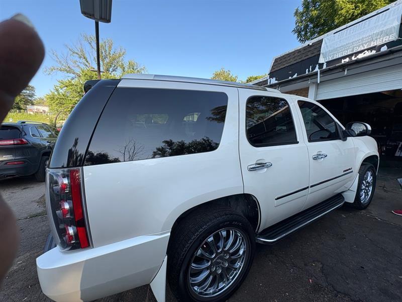 GMC Yukon Denali 4WD 2013