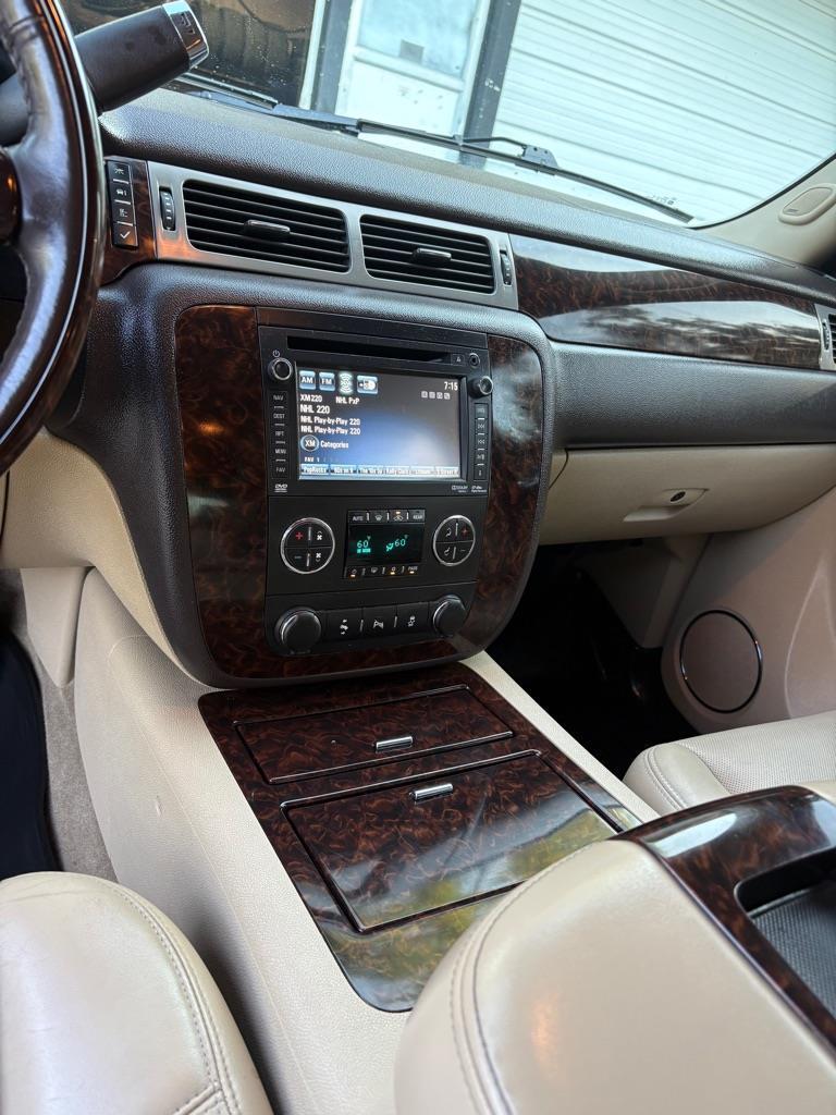 GMC Yukon Denali 4WD 2013