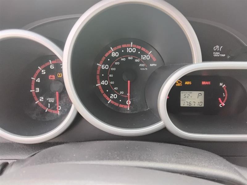 Toyota Matrix  2009