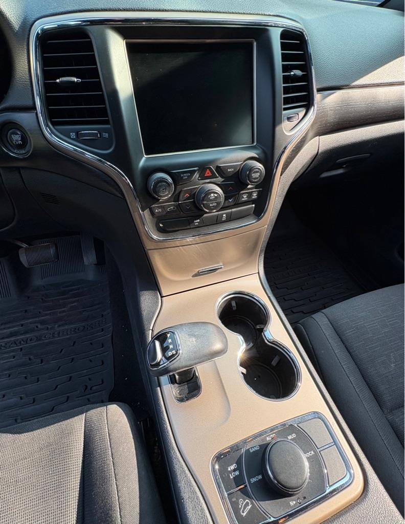 Jeep Grand Cherokee Laredo 4WD 2014