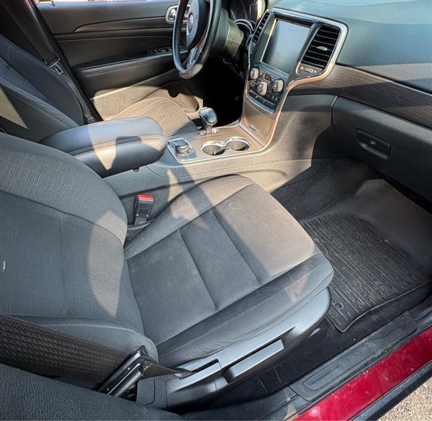 Jeep Grand Cherokee Laredo 4WD 2014
