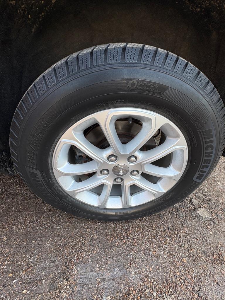 Jeep Grand Cherokee Laredo 4WD 2014