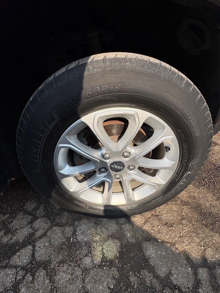 Jeep Grand Cherokee Laredo 4WD 2014