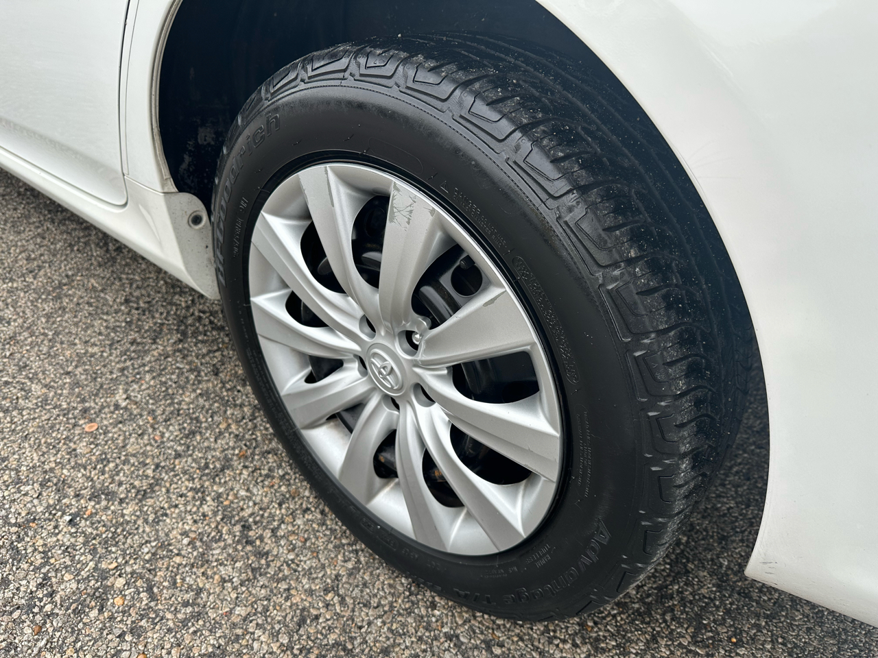 Toyota Corolla LE 4D Sedan 2013