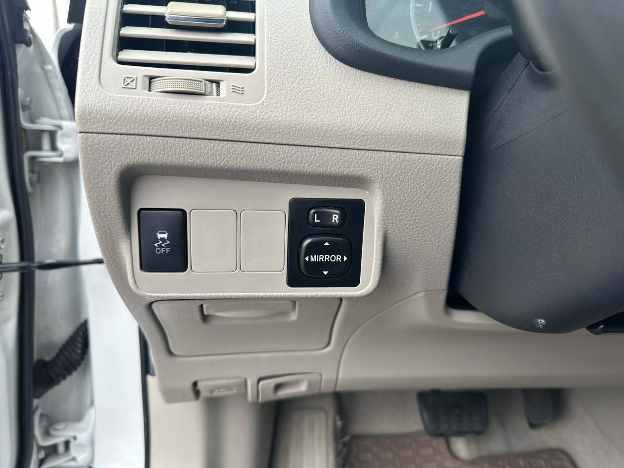 Toyota Corolla LE 4D Sedan 2013