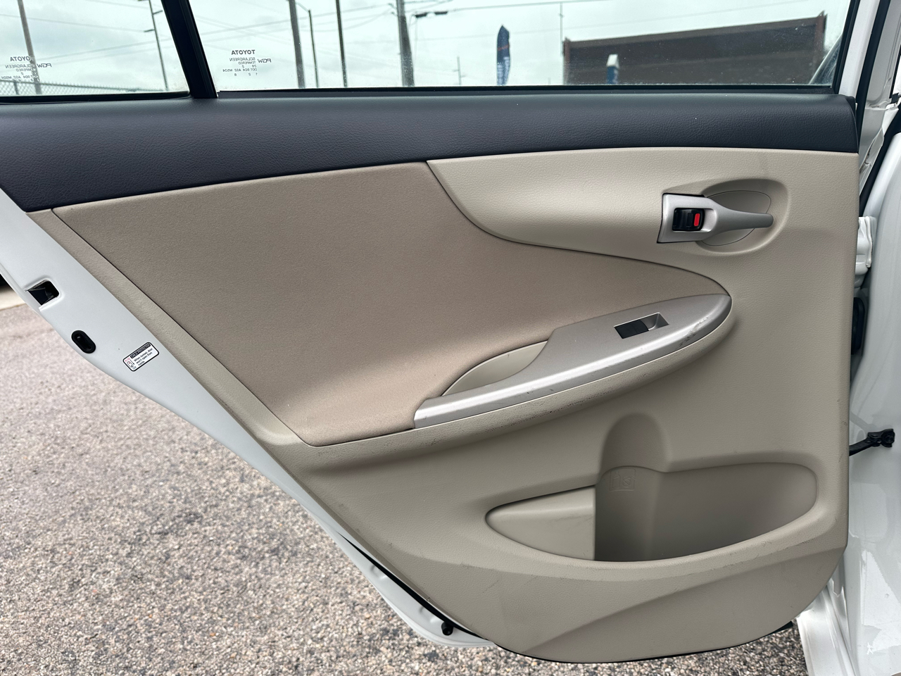 Toyota Corolla LE 4D Sedan 2013