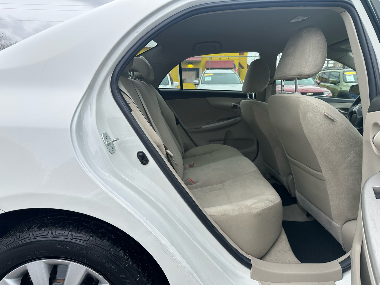 Toyota Corolla LE 4D Sedan 2013