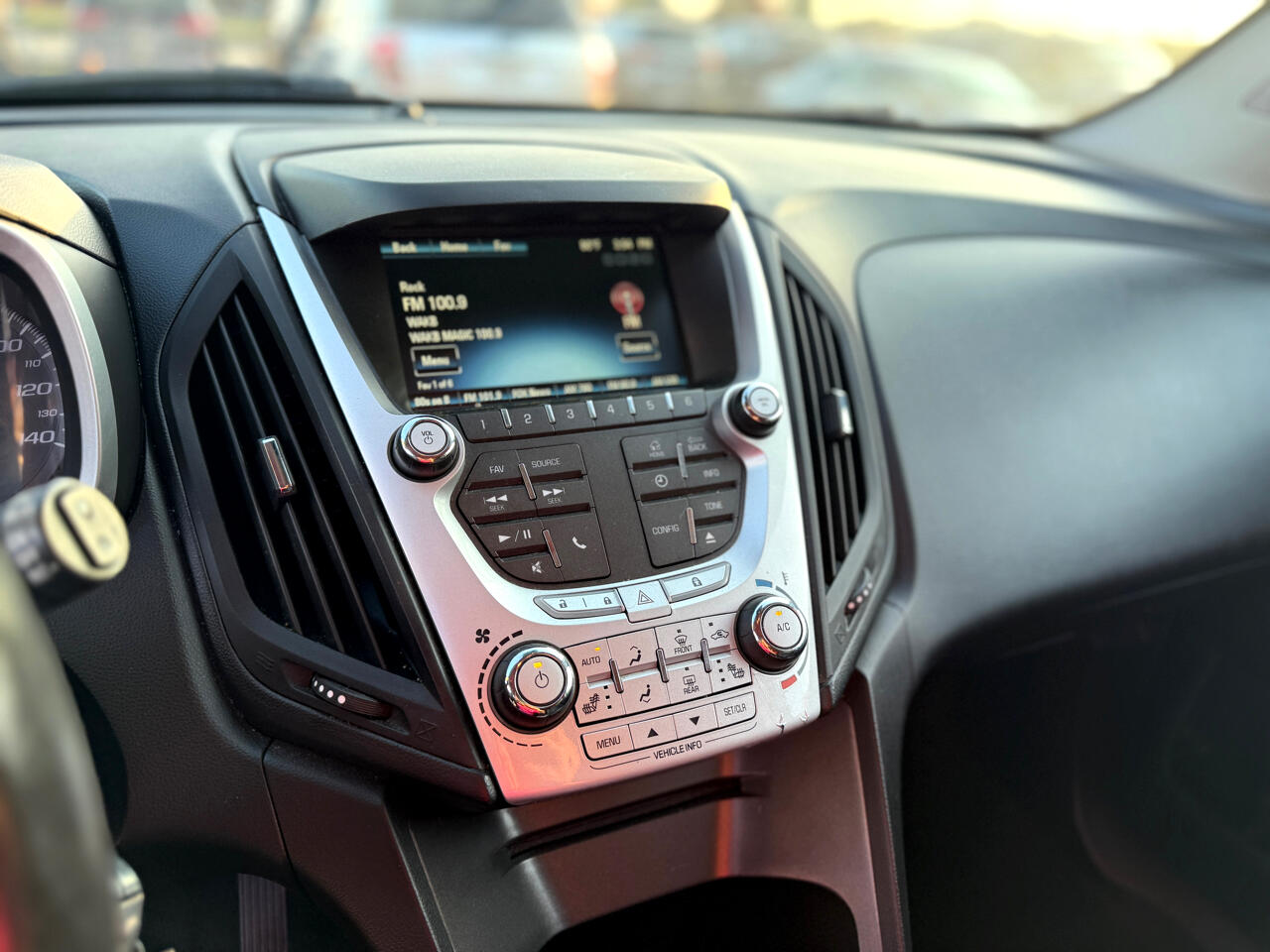 Chevrolet Equinox 2LT 2WD 2012 Chevrolet Equinox 2LT 2WD 2012