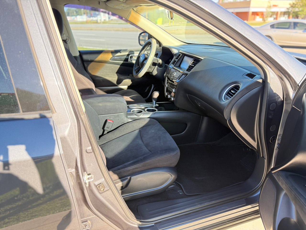 Nissan Pathfinder SV 2WD 2013 Nissan Pathfinder SV 2WD 2013