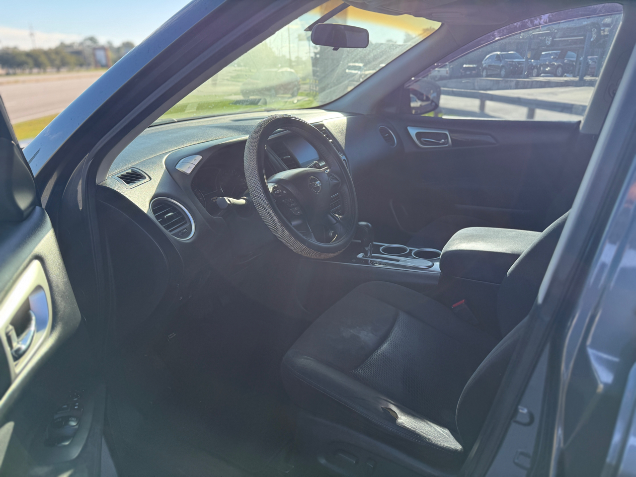 Nissan Pathfinder SV 2WD 2013 Nissan Pathfinder SV 2WD 2013