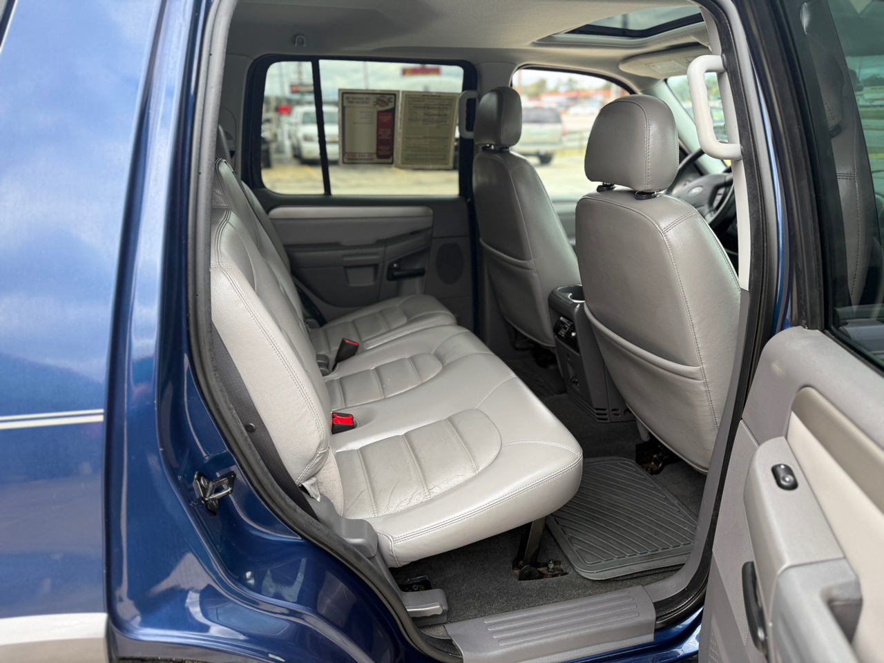 Ford Explorer XLT 4.0L 4WD 2005 Ford Explorer XLT 4.0L 4WD 2005