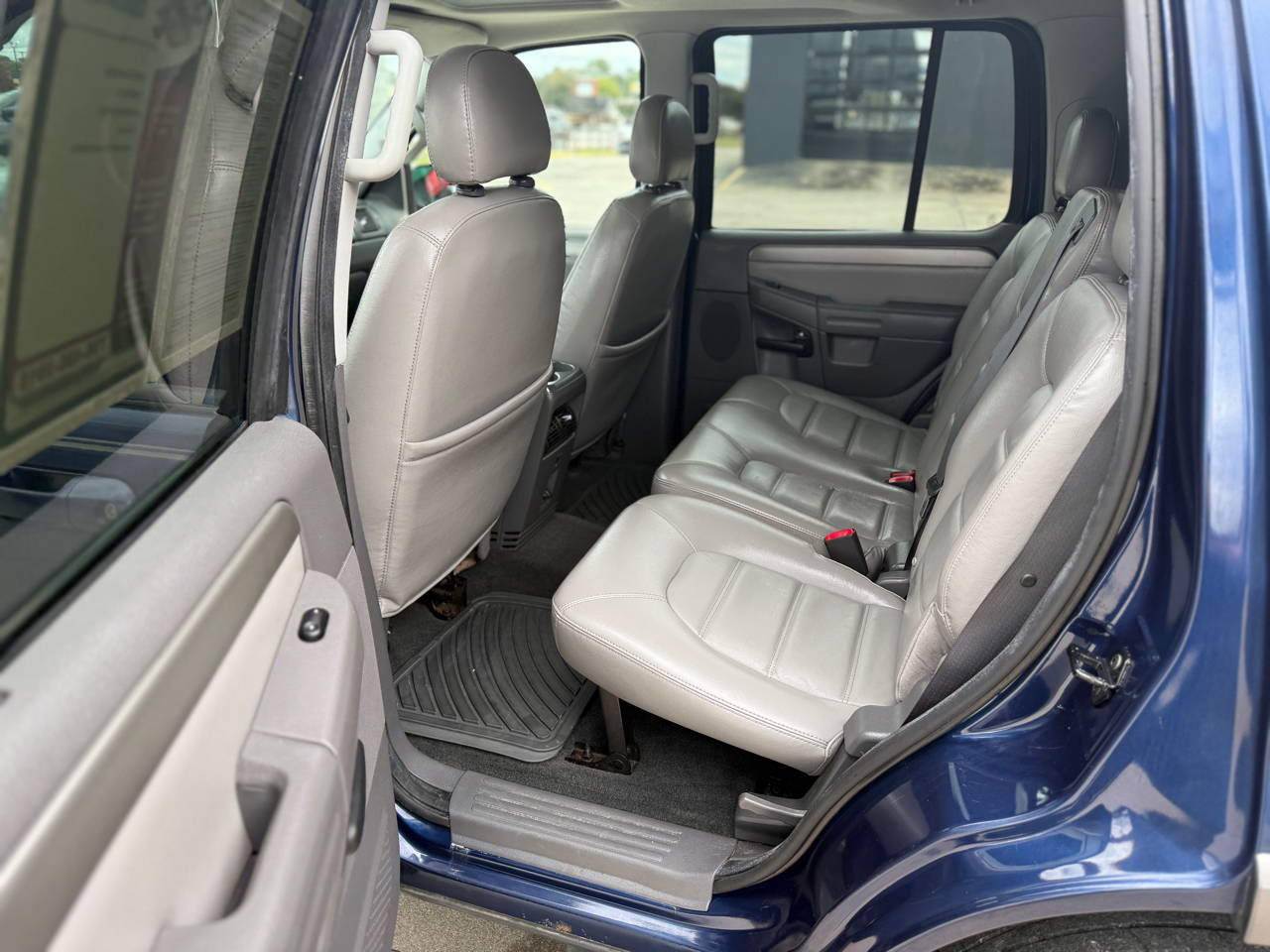 Ford Explorer XLT 4.0L 4WD 2005 Ford Explorer XLT 4.0L 4WD 2005